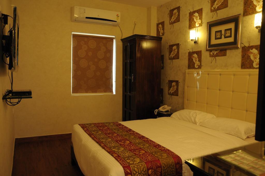 Hotel Executive Inn Vijayawāda Buitenkant foto