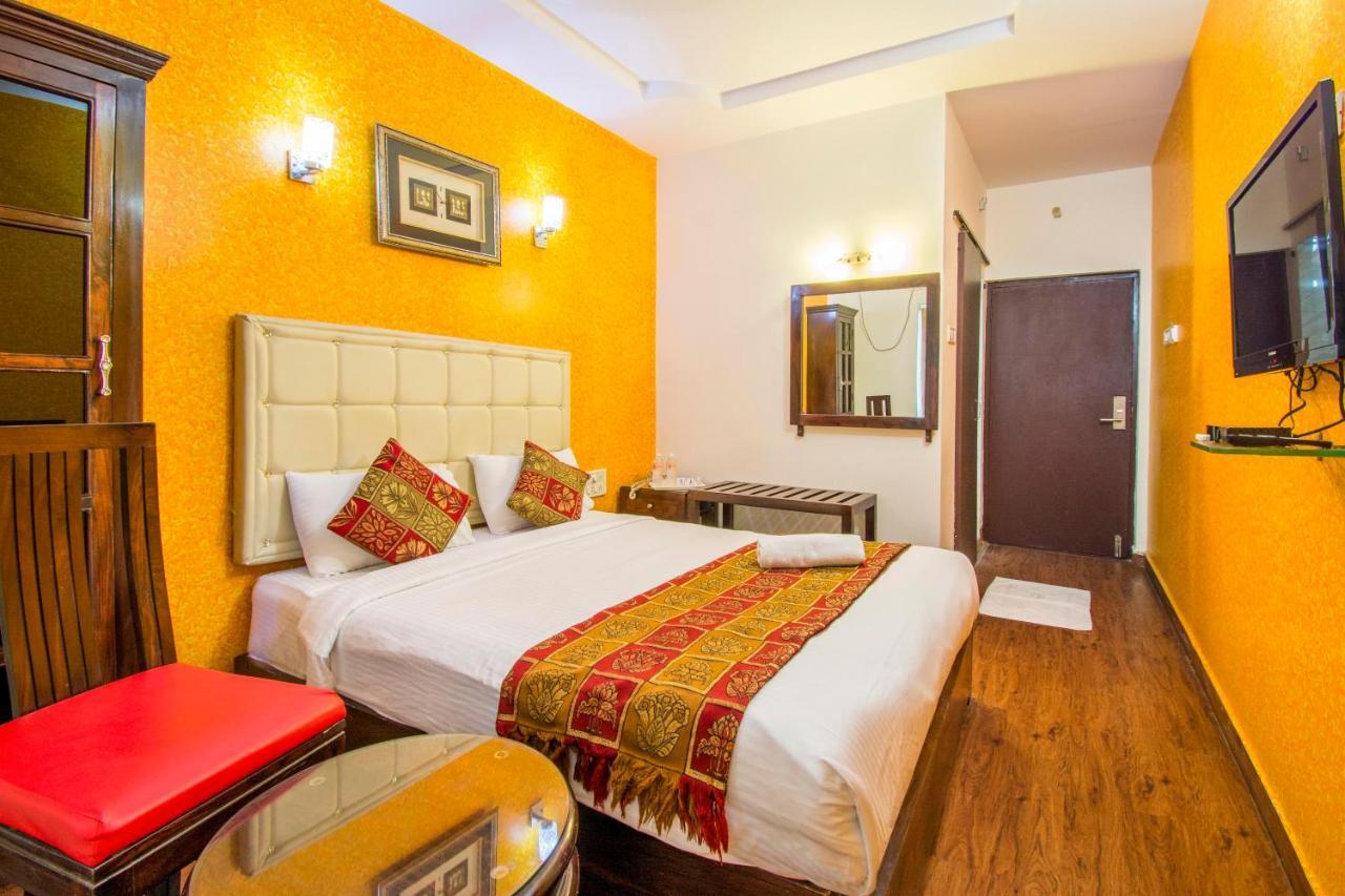 Hotel Executive Inn Vijayawāda Buitenkant foto