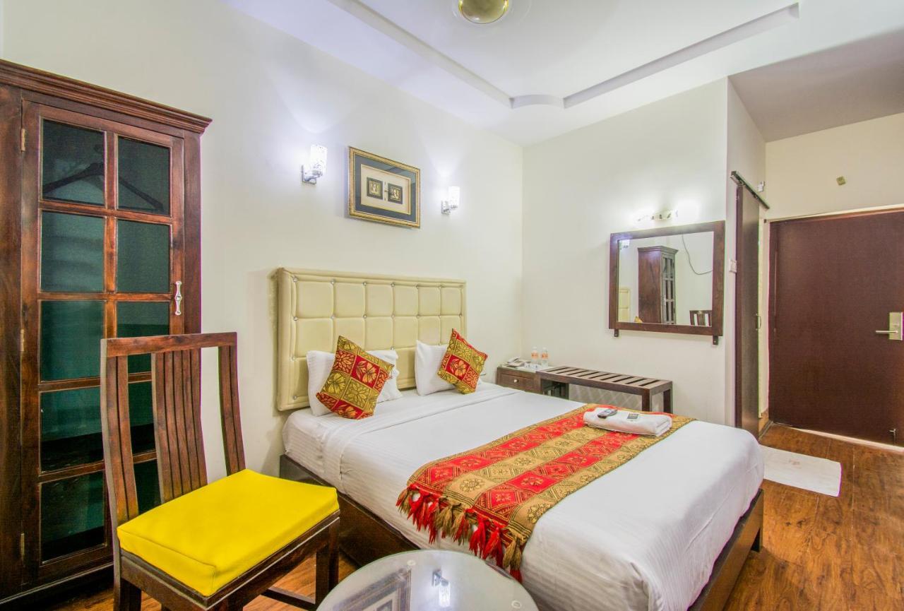 Hotel Executive Inn Vijayawāda Buitenkant foto